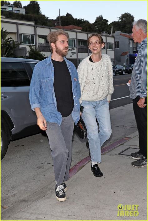 maya hawke husband|Maya Hawke & Boyfriend Christian Lee Hutson。